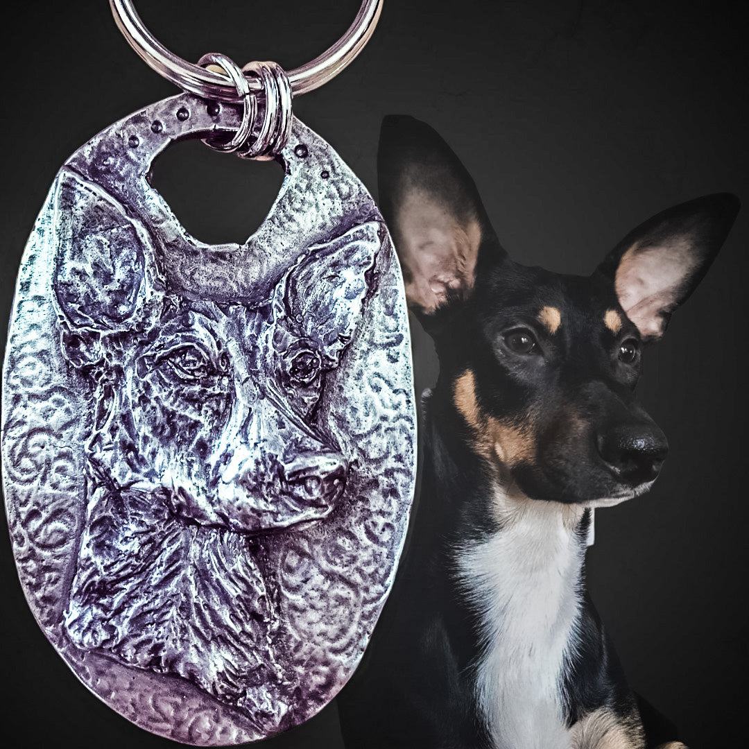 SHOP CUSTOM PET PORTRAITS IN METAL